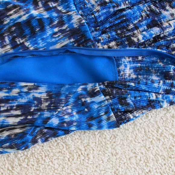 (Lot of 2) Like New Mini Dress and Very Good Condition Ann Taylor Dresses - Picture 10 of 11